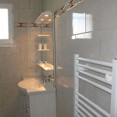 Le Maupas By Interhome *