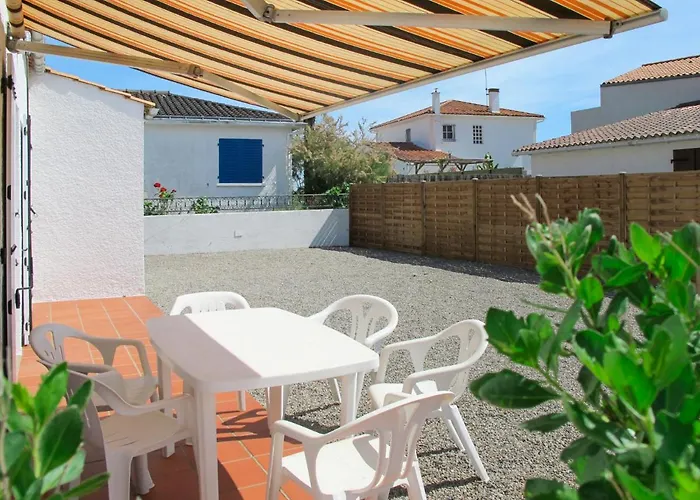 Le Maupas By Interhome